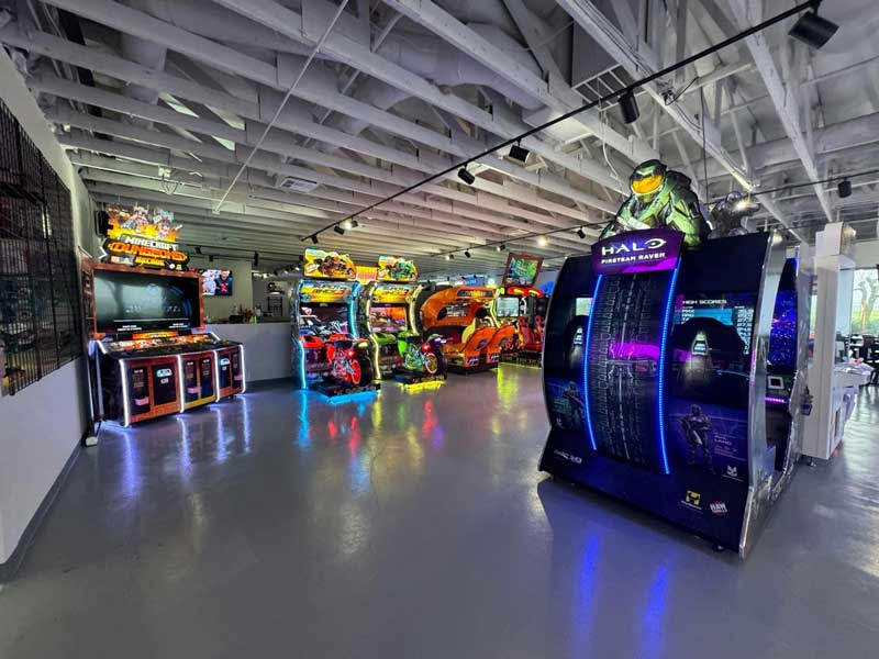 Full-service-arcades-in-Salem,-OR